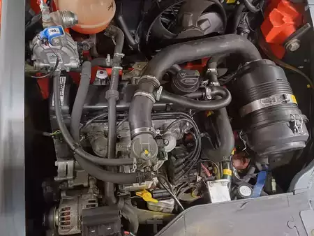 Carretilla elevadora GLP 2018  Linde H16T-01 (14)