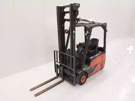 Chariots électriques à 4 roues 2018  Linde E16-02 (3)