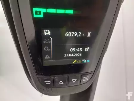 Chariots électriques à 4 roues 2018  Linde E16-02 (8)
