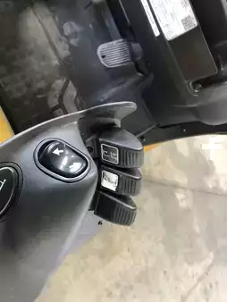 Carretilla elevadora diésel 2019  Yale GDP25VX (6)