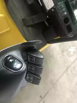 Elektromos 4 kerekű 2011  Yale ERP16VT (6)