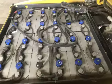 Elektromos 4 kerekű 2011  Yale ERP16VT (9)