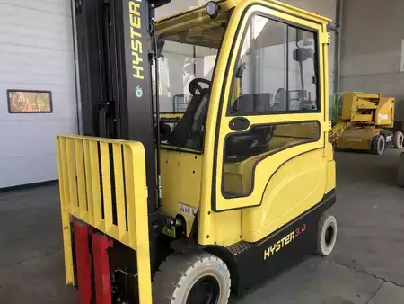 Elektromos 4 kerekű 2022  Hyster J3.0XN (2)