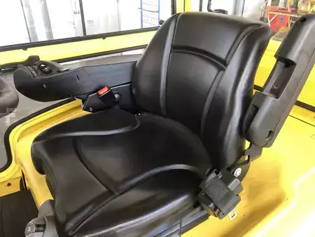 Elektromos 4 kerekű 2022  Hyster J3.0XN (5)