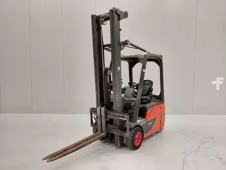 Carrelli elettrici 4 ruote 2015  Linde E16C-02 (1)