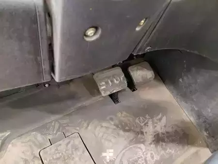 Carrelli elettrici 4 ruote 2015  Linde E16C-02 (11)