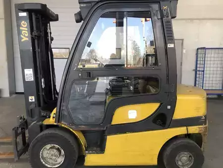 Dieselový VZV 2011  Yale GDP25VX (1)