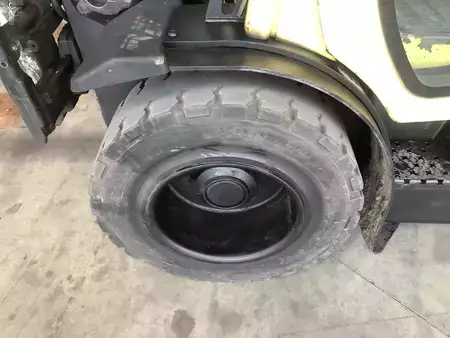 Chariots élévateurs diesel 2015  Hyster H3.5FT (10)