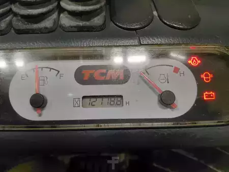 Chariots élévateurs diesel 2012  TCM FHD15T3 (11)