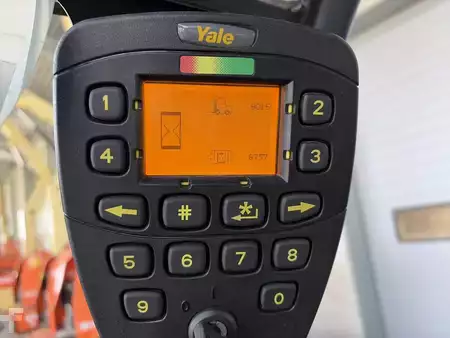 Carrelli elettrici 4 ruote 2020  Yale ERP25VL (7)