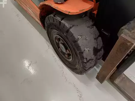 Electric - 4 wheels 2018  Toyota 8FBE15T (18)
