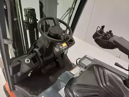 Electric - 4 wheels 2018  Toyota 8FBE15T (8)