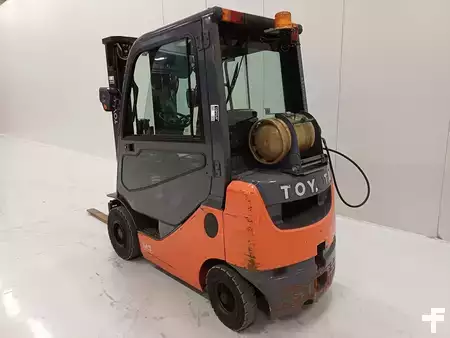 Gas truck 2017  Toyota 06-8FG18F (4)