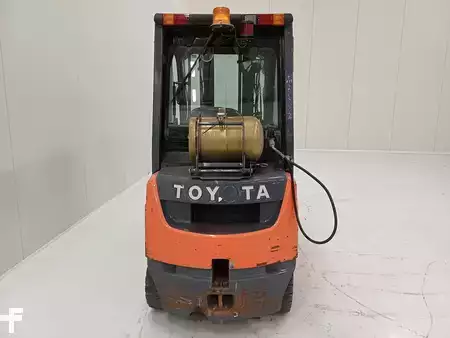 Gas truck 2017  Toyota 06-8FG18F (6)