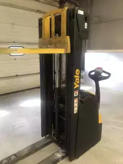 Ruční vysokozdvižný vozík 2017  Yale MS16 (2)