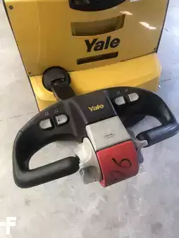 Ruční vysokozdvižný vozík 2017  Yale MS16 (4)