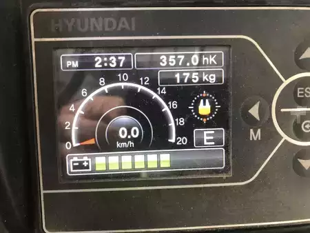 Elektro čtyřkolový VZV 2016  Hyundai 45B-9 (8)