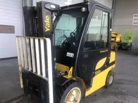 Dieselstapler 2015  Yale GDP25VX (2)