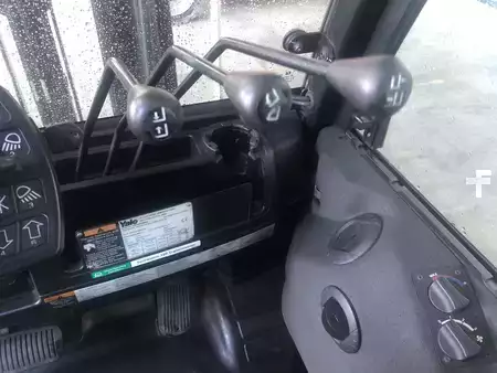 Dieselstapler 2015  Yale GDP25VX (6)