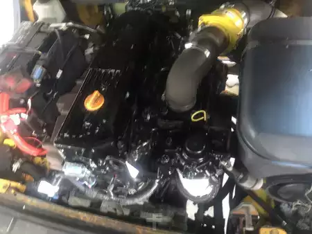 Dieselstapler 2015  Yale GDP25VX (9)