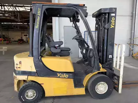 Dieselstapler 2015  Yale GDP25VX (13)