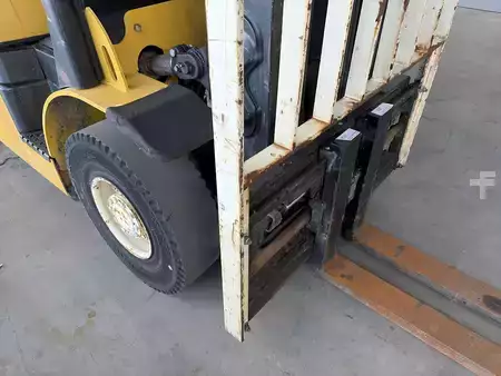 Dieselstapler 2015  Yale GDP25VX (17)