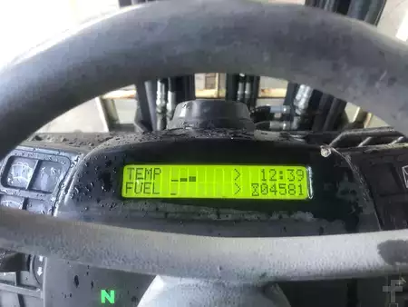 Dieselstapler 2015  Yale GDP25VX (8)