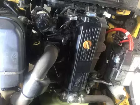 Dieselstapler 2015  Yale GDP25VX (9)