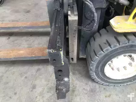 Elektromos 4 kerekű 2012  Yale ERP50VM (12)