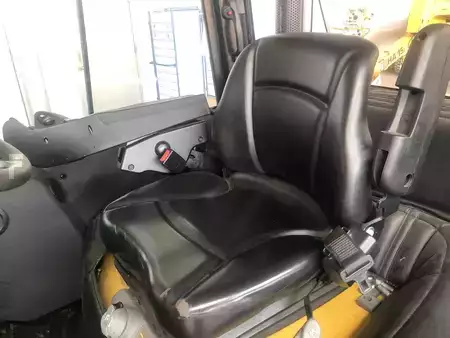 Carretilla elevadora diésel 2020  Yale GDP55VX (5)