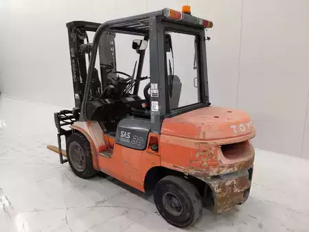 Diesel heftrucks 2006  Toyota 62-7FDF30 (4)