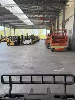 Carretilla retráctil 2018  Linde R14X (12)