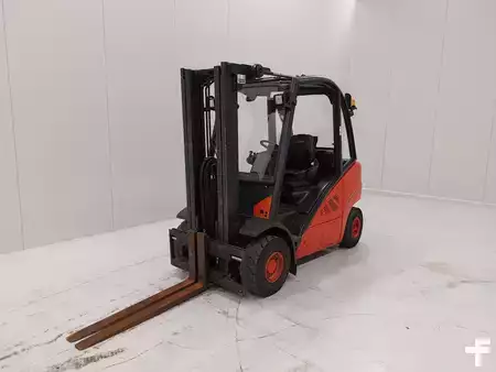 Dieselový VZV 2014  Linde H25D-02 (3)