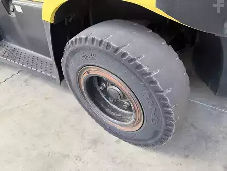 Empilhador diesel 2013  Hyster H8.0FT9 (13)