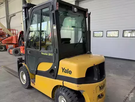 Dieselstapler 2008  Yale GDP30VX (3)