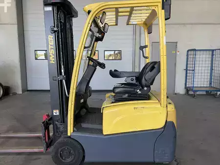 Eléctrica de 4 ruedas 2015  Hyster J1.5XNT (1)