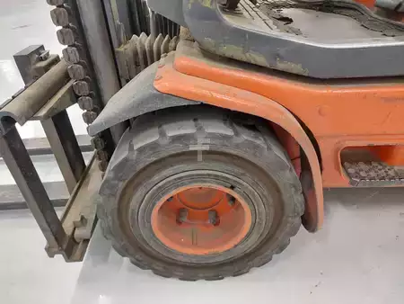LPG heftrucks 1996  Linde H30T (11)