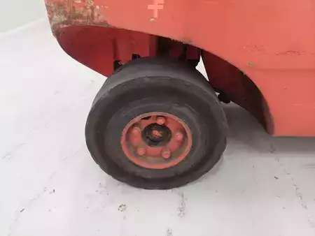 LPG heftrucks 1996  Linde H30T (8)