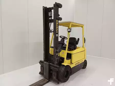 Elektryczne 4-kołowe 1998  Hyster J3.20XM (1)