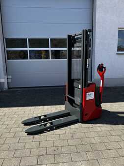 Hochhubwagen 2013 Linde L12 (1)