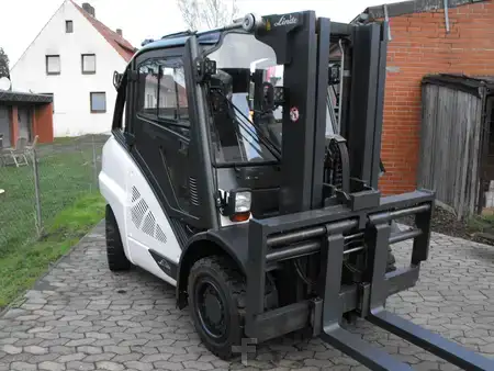 Dieselstapler 2012  Linde 394 Containerfähig (1)