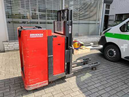  Ledestabler med sete 2013  BT SSE160D (1)