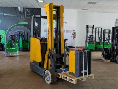 Carrelli retrattili 2000  Jungheinrich ETVC16 G-620 DZ (1)