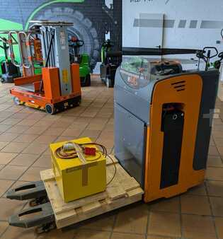 Pallet Trucks Sit-Down 2023  OMG Virtus 20 RX AC (1)