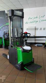 Stacker pedestre 2025  Cesab S316L (1)