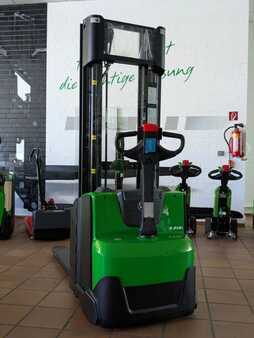 Stapelaars 2025  Cesab S212L (1)