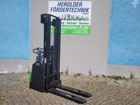 Hochhubwagen 2022 Cesab S215 Triplex 5400mm (3)