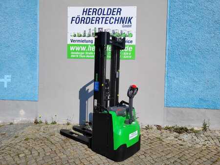 Hochhubwagen 2022 Cesab S215 Triplex 5400mm (2)