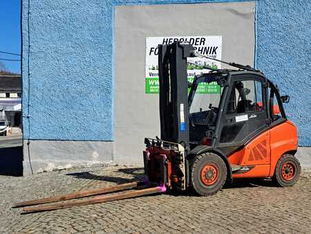 Treibgasstapler-Linde-H45T-02