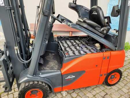 4-wiel elektrische heftrucks 2018  Linde E16P-02 (6)